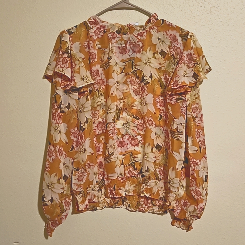 NWT New York & Company Sz.M Flowy Ruffled Floral Blouse